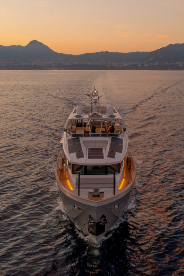 2023 MOTOR YACHT 26 M 