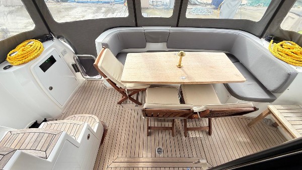 2015 AZIMUT MAGELLANO 43