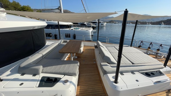 2022 SIRENA 64