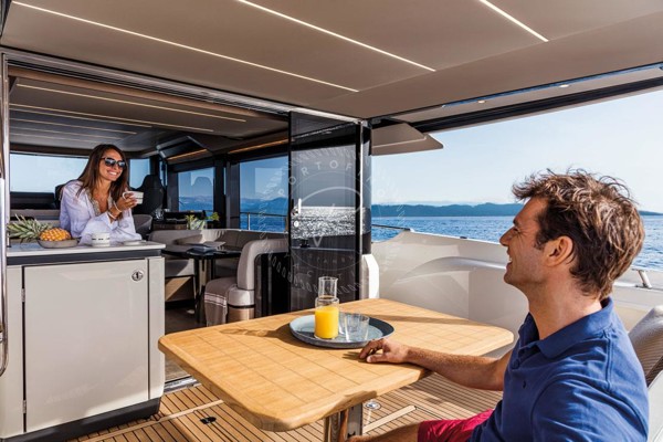 2018 ABSOLUTE NAVETTA 58
