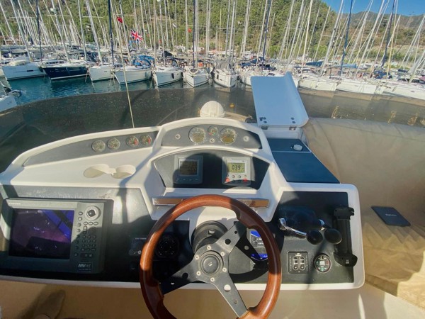 2007 PRINCESS 42