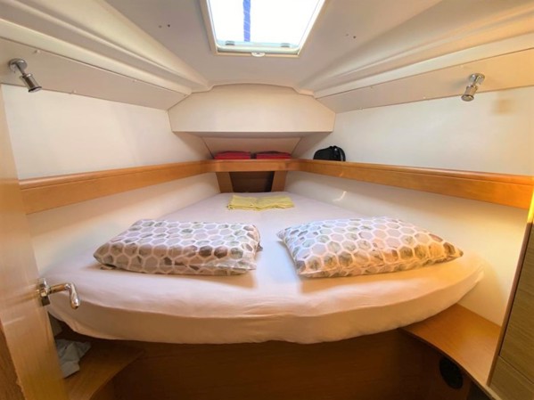 2009 JEANNEAU SUN ODYSSEY 39 DS