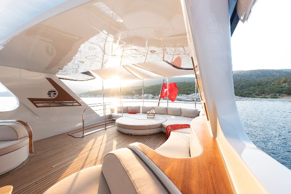 2009/2022 MOTOR YACHT 35M 