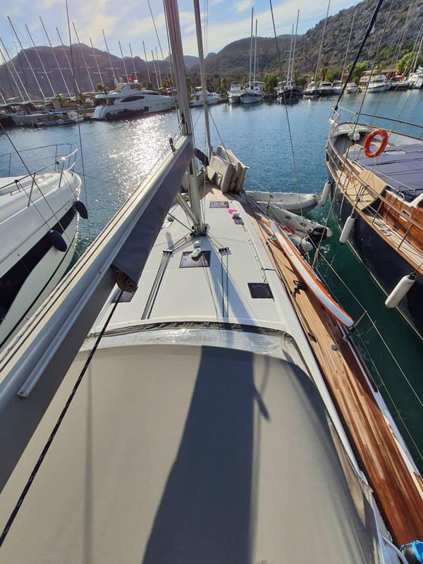 2012 BENETEAU OCEANIS 48