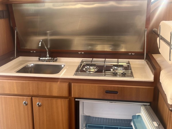 2012 VIKING MARIN 34 SEDAN