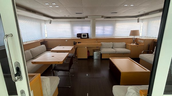 2015 LAGOON 560 S2