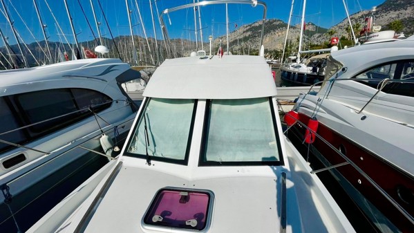 2008 BENETEAU ANTARES 9