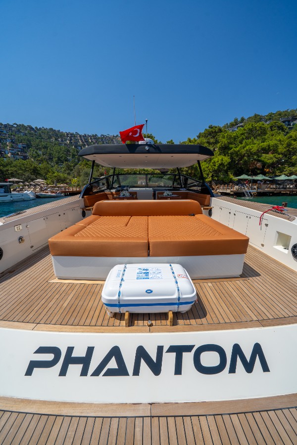 2025 MOTOR YACHT 18.5 M