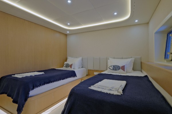 2025 LUXURY GULET 42 M