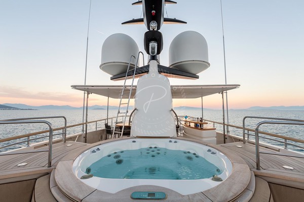 2012 SANLORENZO 38M