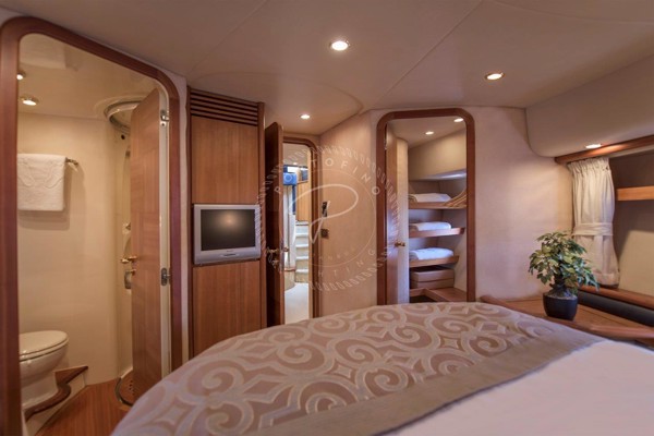 2005 AZIMUT 62