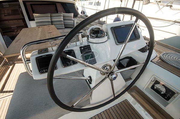 2014 BENETEAU SENSE 55