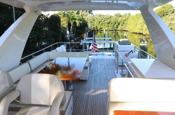 2016 AZIMUT 66 FLY