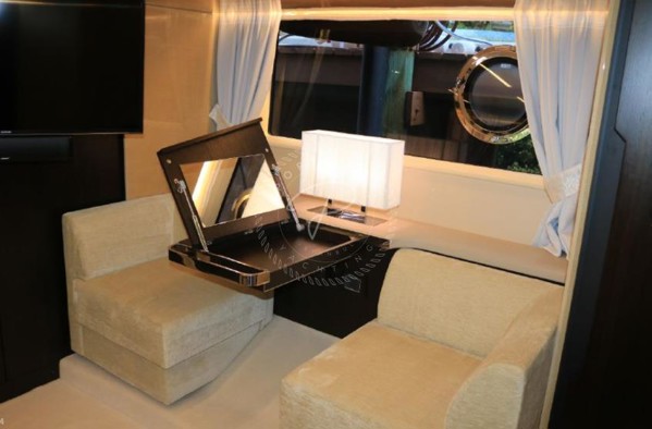 2016 AZIMUT 66 FLY