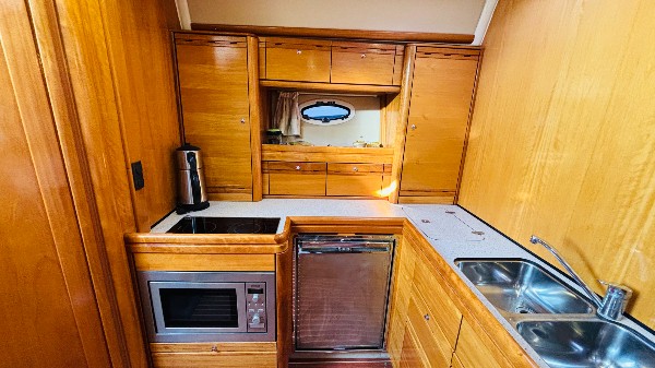 2009 BAVARIA 42 SPORT HT