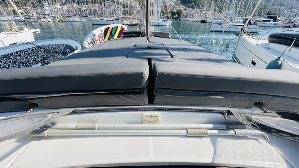 2011 BENETEAU OCEANIS 50