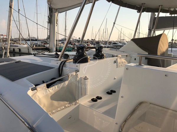 2016 LAGOON 450 F (HARD TOP)