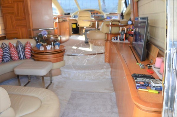 2010 AZIMUT 55 FLY