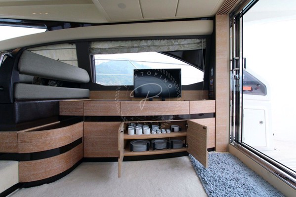 2010 AZIMUT 53 FLY