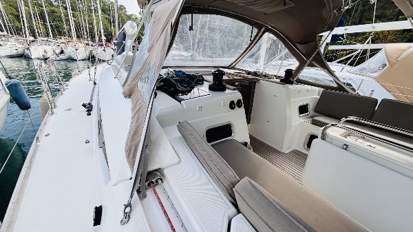 2013 JEANNEAU SUN ODYSSEY 469