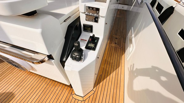 2019 AZIMUT S7