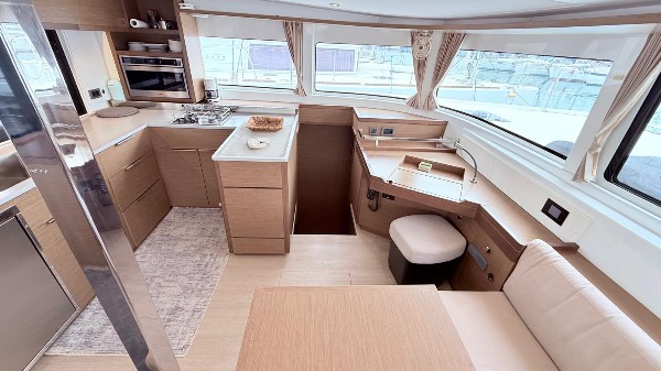 2020 LAGOON 46 OWNER'S VERSION