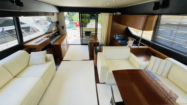 2011 PRESTIGE 60 FLY