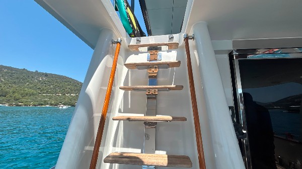 2014 CUSTOM TRAWLER STEEL 21M