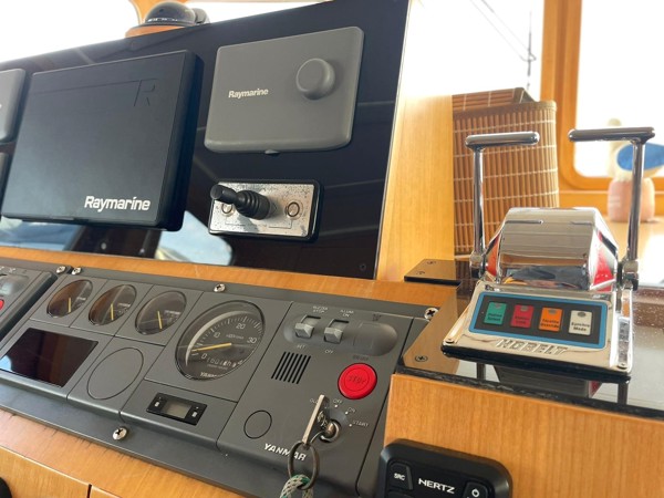 2009 TAKA YACHTS LOBSTER 18M
