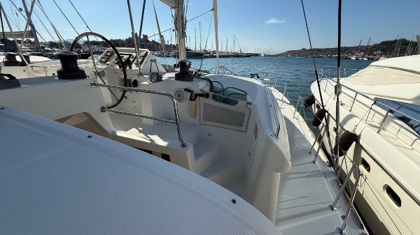 2011 LAGOON 450 F OWNER’S VERSION