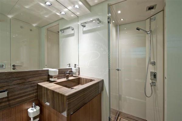 2012 SANLORENZO SL82