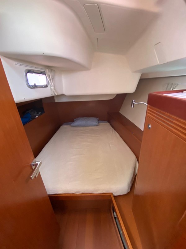 2012 BENETEAU OCEANIS 54