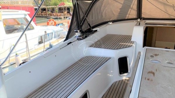 2018 JEANNEAU 51