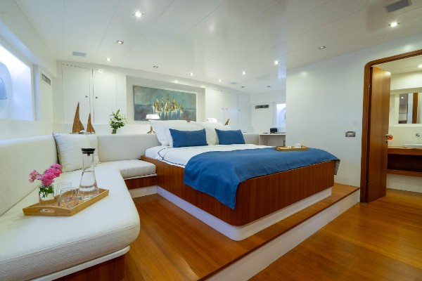 2010/2020 MOTOR SAILER 44 M 