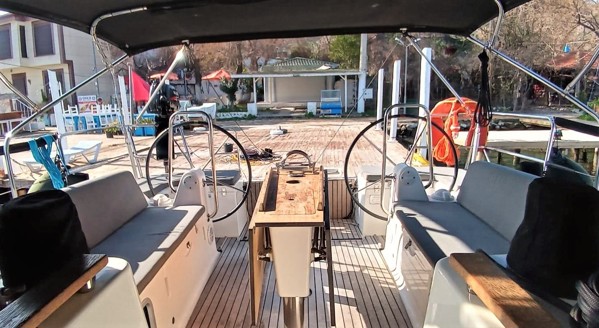 2011 DUFOUR 405 GRAND LARGE