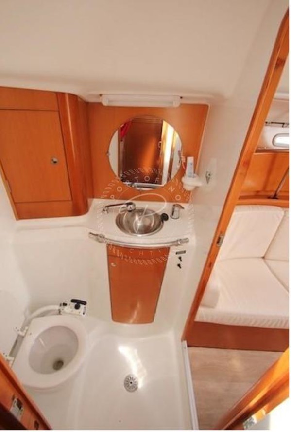 2005 BENETEAU FIRST 40.7