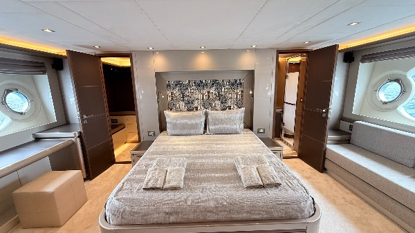 2020 MONTE CARLO YACHTS MCY 80