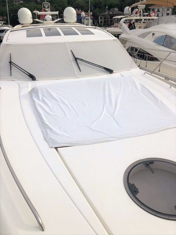 2011 PRINCESS V62