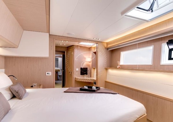 2020 LAGOON 52 F 