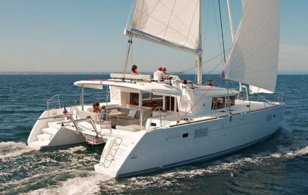2011 LAGOON 450 F OWNER’S VERSION