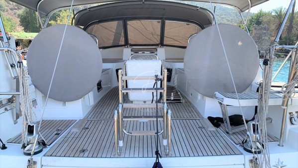 2018 JEANNEAU 51