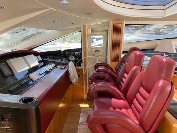 2006 SUNSEEKER PREDATOR 82