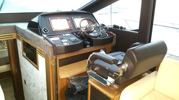 2015 ABSOLUTE 56 FLY