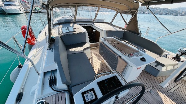 2022 BENETEAU OCEANIS 46.1