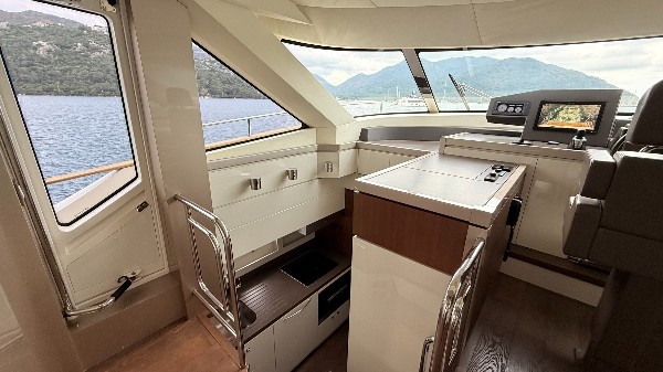 2020 MONTE CARLO YACHTS MCY 80