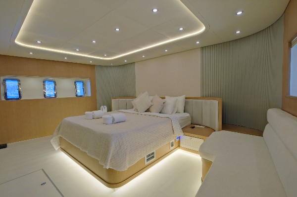 2025 LUXURY GULET 42 M