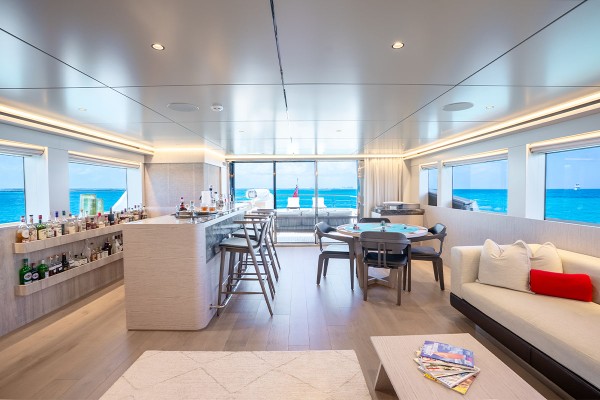 2023 MOTOR YACHT 37 M