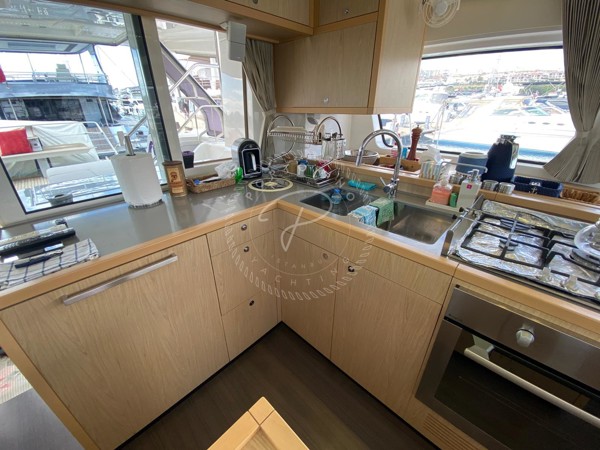 2013 LAGOON 52