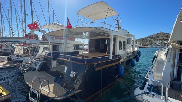2007 CUSTOM WOODEN TRAWLER 48