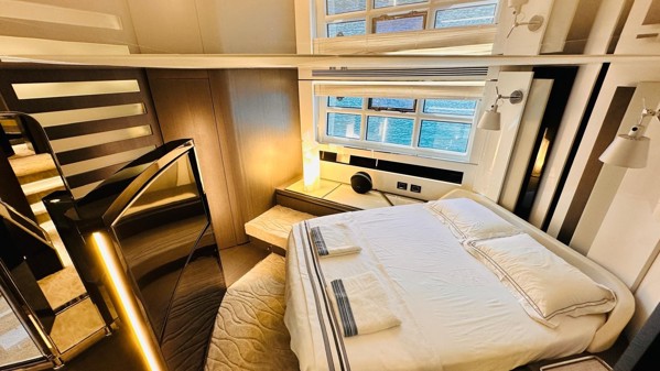 2019 AZIMUT S7